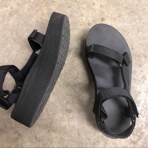 Teva PLATFORM sandals sz 8